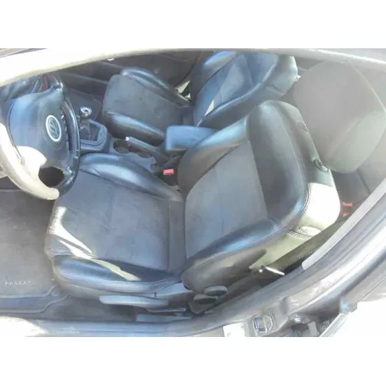 VOLKSWAGEN PASSAT BERLINA (3B3) '2003 HIGHLINE 4MOTION PLATA