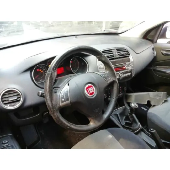 FIAT BRAVO (198) '2011 1.6 JTDM 16V CAT ROJO