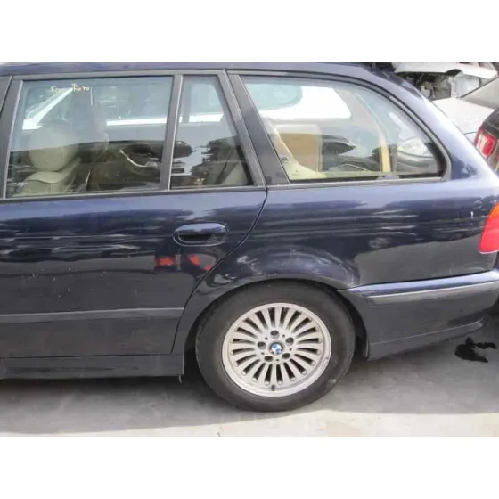 BMW SERIE 5 TOURING (E39) '1998 528I AZUL