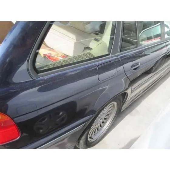 BMW SERIE 5 TOURING (E39) '1998 528I AZUL