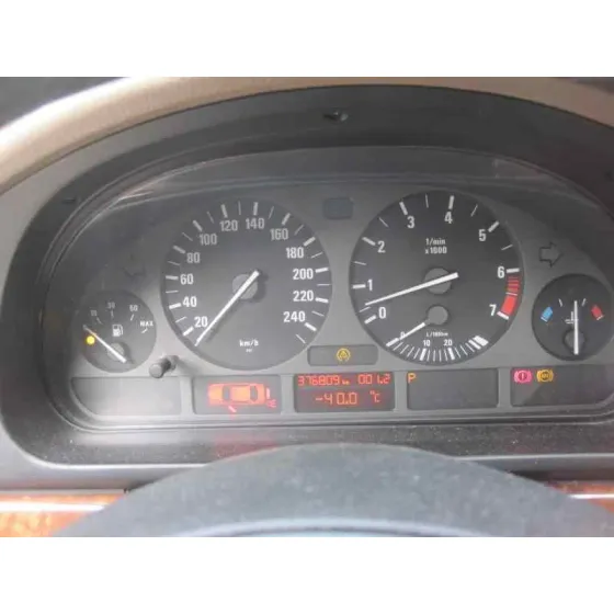 BMW SERIE 5 TOURING (E39) '1998 528I AZUL