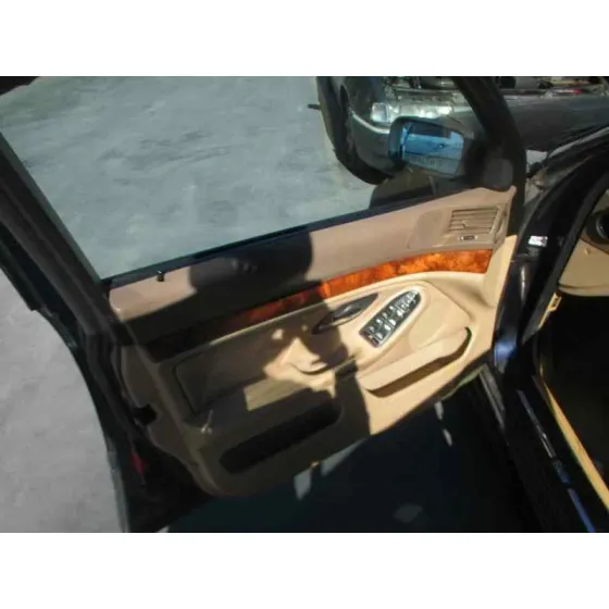 BMW SERIE 5 TOURING (E39) '1998 528I AZUL