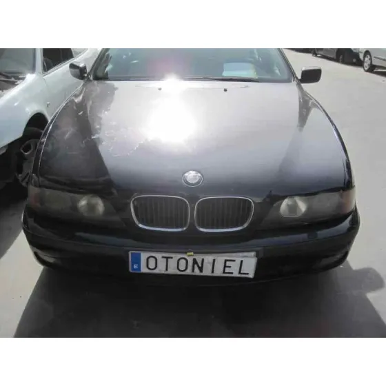BMW SERIE 5 TOURING (E39) '1998 528I AZUL