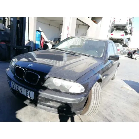 BMW SERIE 3 BERLINA (E46) '1999 318I NEGRO