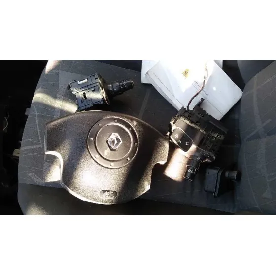 RENAULT SCENIC II '2005 1.9 DCI DIESEL PLATA