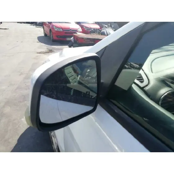 FORD FOCUS LIM. (CB4) '2009 TITANIUM BLANCO