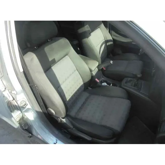 VOLKSWAGEN PASSAT BERLINA (3B3) '2003 ADVANCE PLATA
