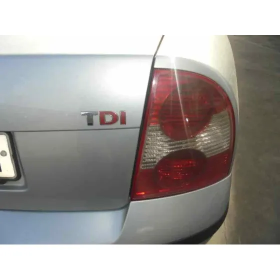 VOLKSWAGEN PASSAT BERLINA (3B3) '2003 ADVANCE PLATA
