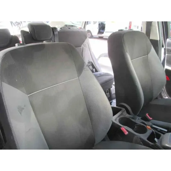 FORD FOCUS LIM. (CB8) '2012 TREND GRIS