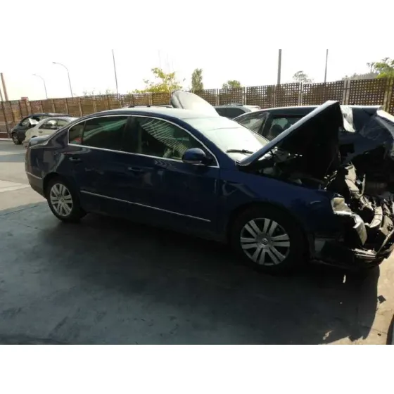 VOLKSWAGEN PASSAT BERLINA (3C2) '2007 HIGHLINE AZUL