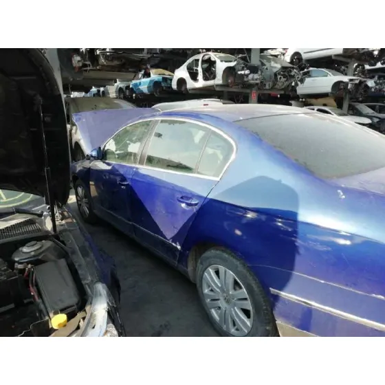 VOLKSWAGEN PASSAT BERLINA (3C2) '2007 HIGHLINE AZUL