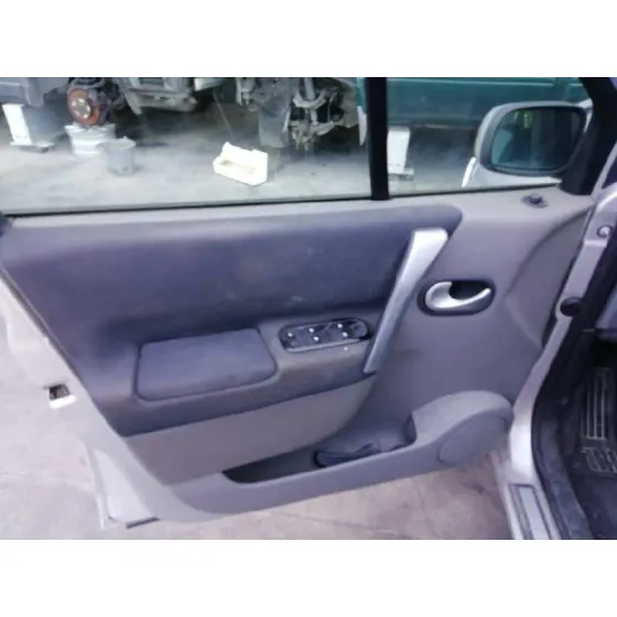 RENAULT SCENIC II '2008 1.5 DCI DIESEL CAT PLATA