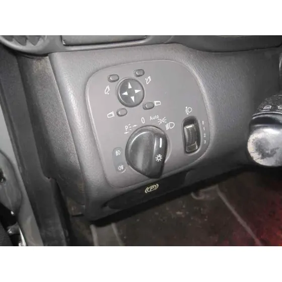 MERCEDES CLASE C (W203) SPORTCOUPE '2002 C 220 CDI (203.706) PLATA