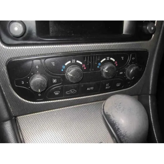 MERCEDES CLASE C (W203) SPORTCOUPE '2002 C 220 CDI (203.706) PLATA