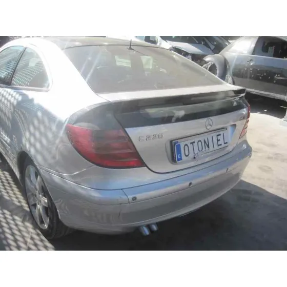 MERCEDES CLASE C (W203) SPORTCOUPE '2002 C 220 CDI (203.706) PLATA