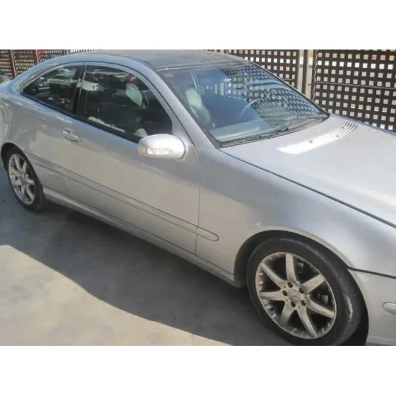 MERCEDES CLASE C (W203) SPORTCOUPE '2002 C 220 CDI (203.706) PLATA