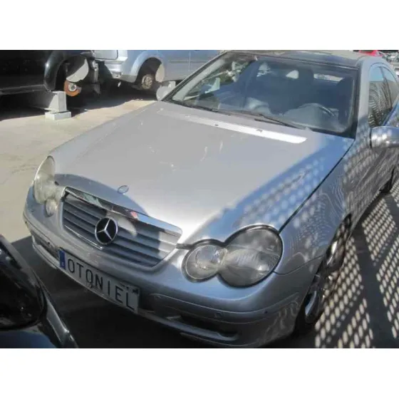 MERCEDES CLASE C (W203) SPORTCOUPE '2002 C 220 CDI (203.706) PLATA