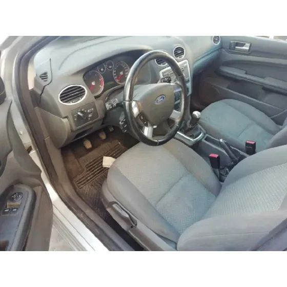FORD FOCUS BERLINA (CAP) '2007 AMBIENTE (D) GRIS