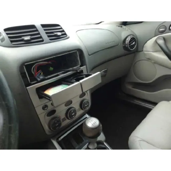 ALFA ROMEO GT (125) '2004 1.9 JTD 16V 150/ DISTINCTIVE NEGRO