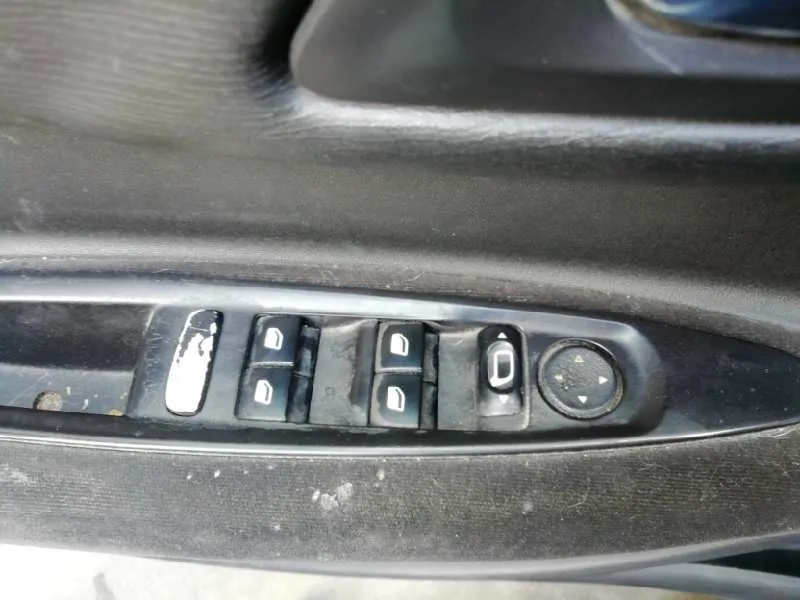 CITROEN C4 BERLINA '2007 1.6 16V HDI FAP GRIS