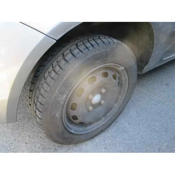 FORD FIESTA (CBK) '2003 AMBIENTE CHAMPANG