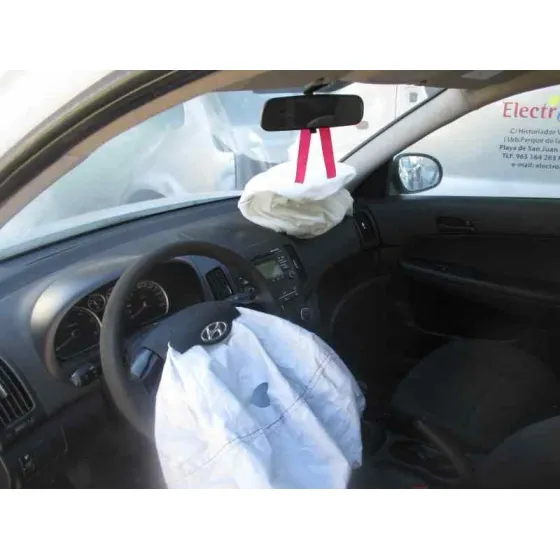 HYUNDAI I30 '2010 CLASSIC BLANCO