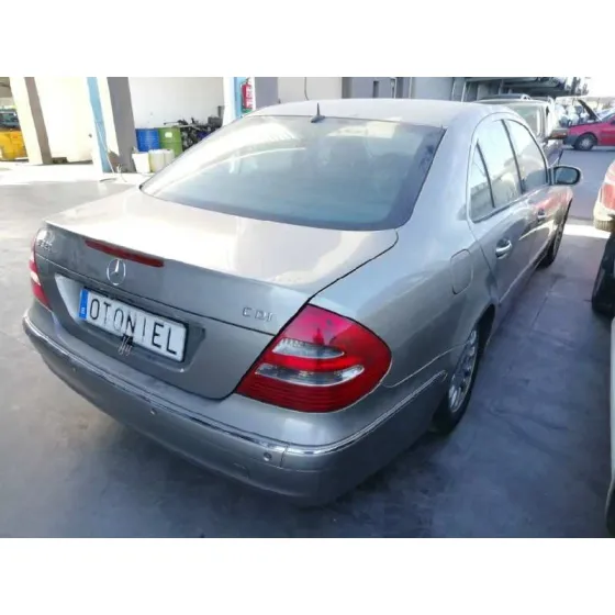 MERCEDES CLASE E (W211) BERLINA '2005 E 320 CDI (211.026) PLATA