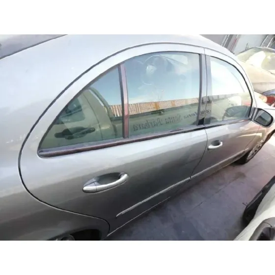 MERCEDES CLASE E (W211) BERLINA '2005 E 320 CDI (211.026) PLATA