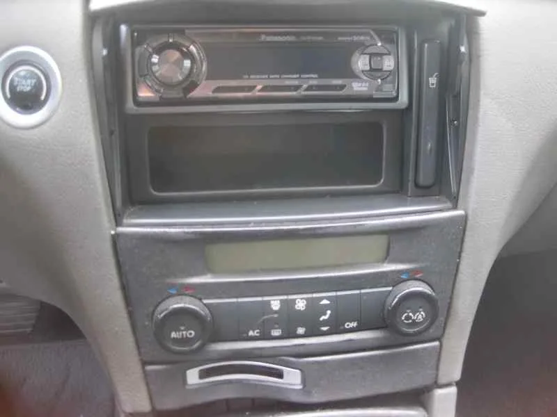 RENAULT LAGUNA II (BG0) '2001 AUTHENTIQUE PLATA