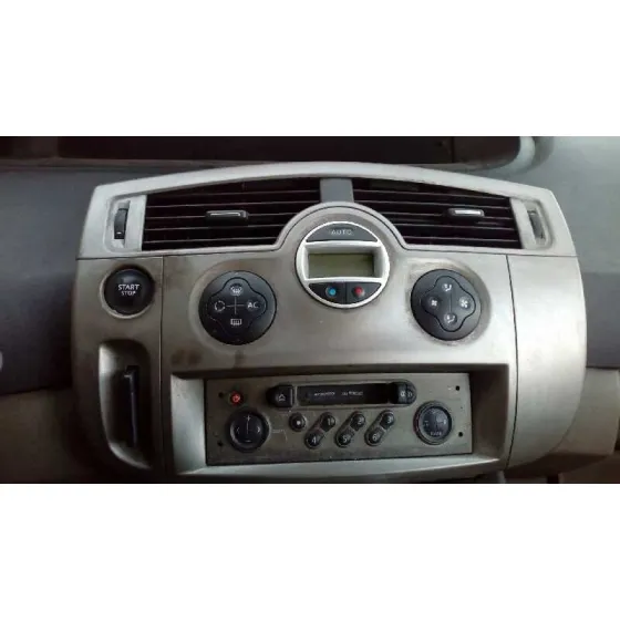 RENAULT SCENIC II '2003 1.9 DCI DIESEL ROJO