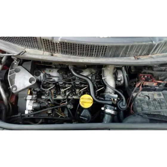 RENAULT SCENIC II '2003 1.9 DCI DIESEL ROJO