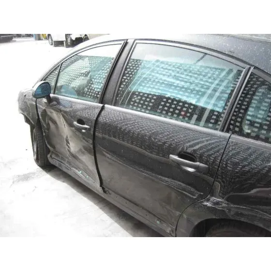 CITROEN C4 BERLINA 2005 COLLECTION NEGRO