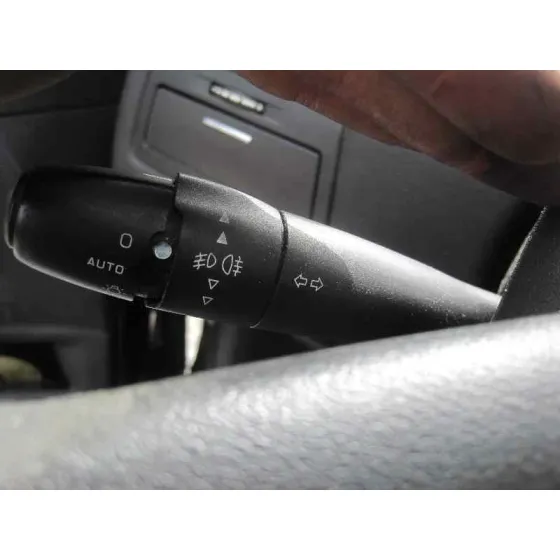 CITROEN C4 BERLINA 2005 COLLECTION NEGRO