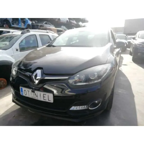 RENAULT MEGANE III BERLINA 5 P '2015 1.2 16V NEGRO