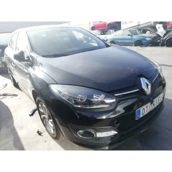 RENAULT MEGANE III BERLINA 5 P '2015 1.2 16V NEGRO