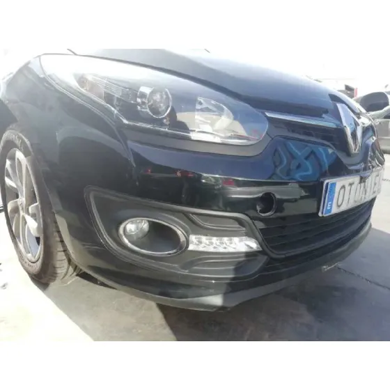 RENAULT MEGANE III BERLINA 5 P '2015 1.2 16V NEGRO