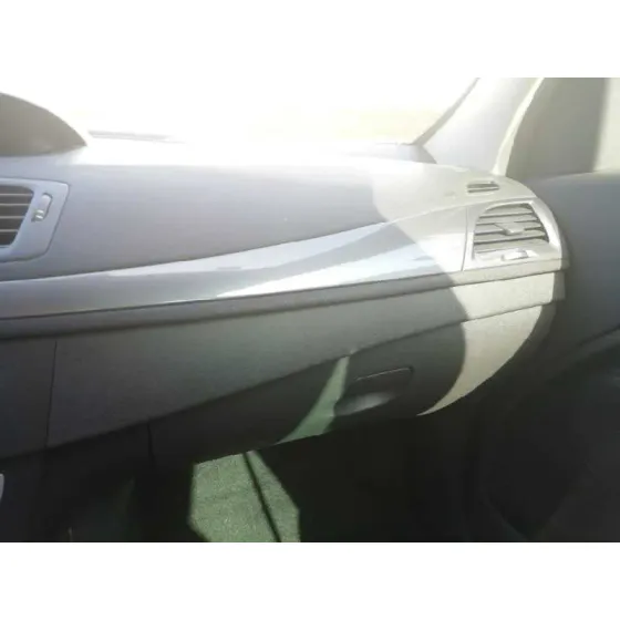 RENAULT MEGANE III BERLINA 5 P '2015 1.2 16V NEGRO