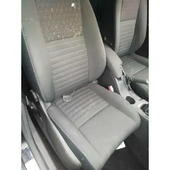 RENAULT MEGANE III BERLINA 5 P '2015 1.2 16V NEGRO