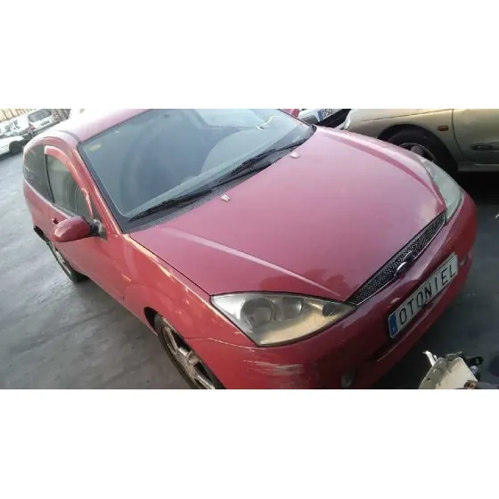 FORD FOCUS BERLINA (CAK) 2002 TREND ROJO