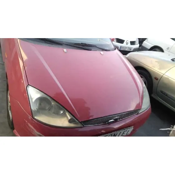 FORD FOCUS BERLINA (CAK) 2002 TREND ROJO
