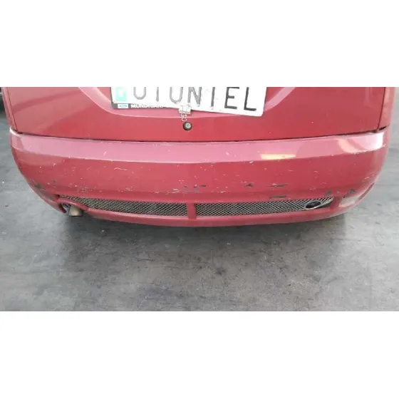 FORD FOCUS BERLINA (CAK) 2002 TREND ROJO