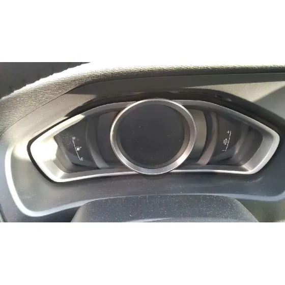 VOLVO V40 '2017 INSCRIPTION BLANCO