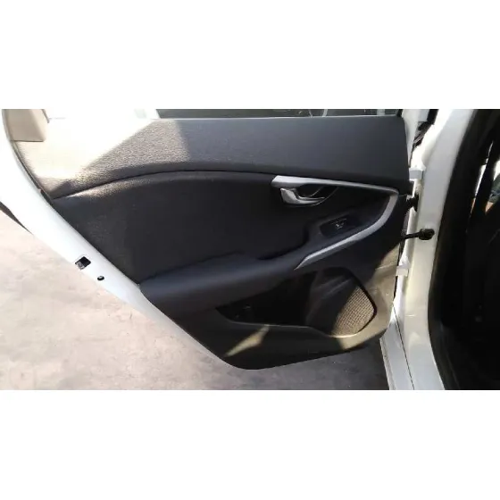 VOLVO V40 '2017 INSCRIPTION BLANCO