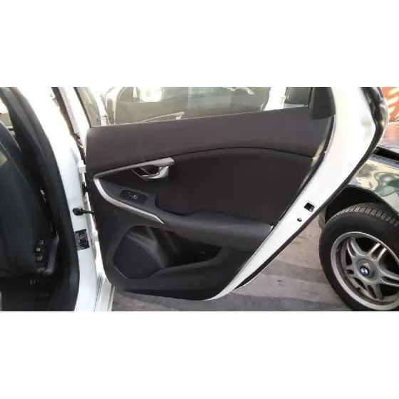 VOLVO V40 '2017 INSCRIPTION BLANCO