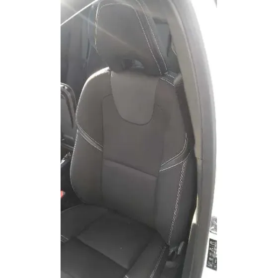 VOLVO V40 '2017 INSCRIPTION BLANCO