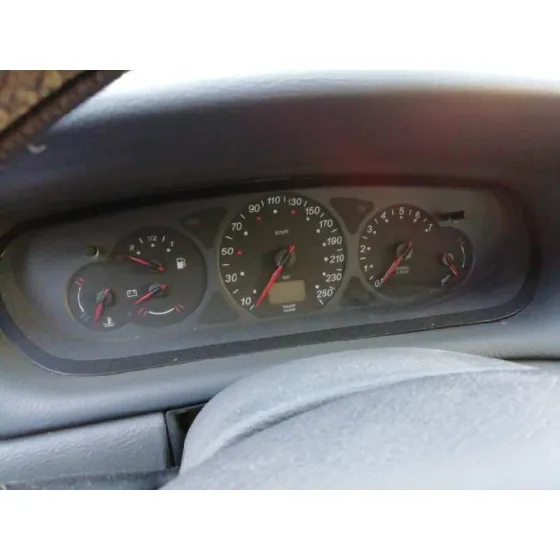 CITROEN C5 BERLINA '2001 1.8 16V SX AUTOMATICO GRIS PLATA