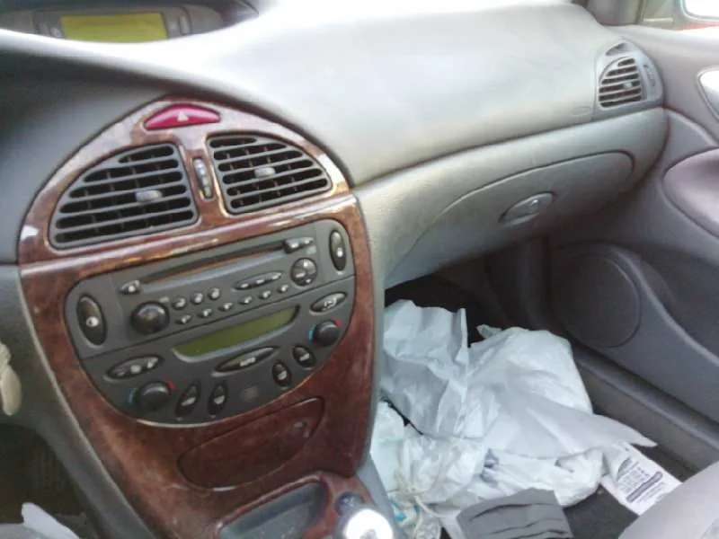CITROEN C5 BERLINA '2001 1.8 16V SX AUTOMATICO GRIS PLATA