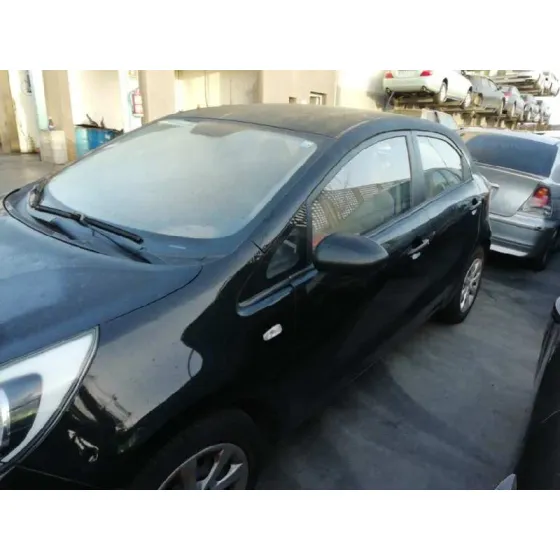KIA RIO '2012 BASIC NEGRO