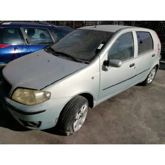 FIAT PUNTO BERLINA (188) '2004 1.3 16V MULTIJET FEEL AZUL CLARO