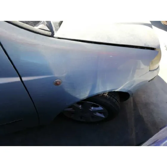 FIAT PUNTO BERLINA (188) '2004 1.3 16V MULTIJET FEEL AZUL CLARO